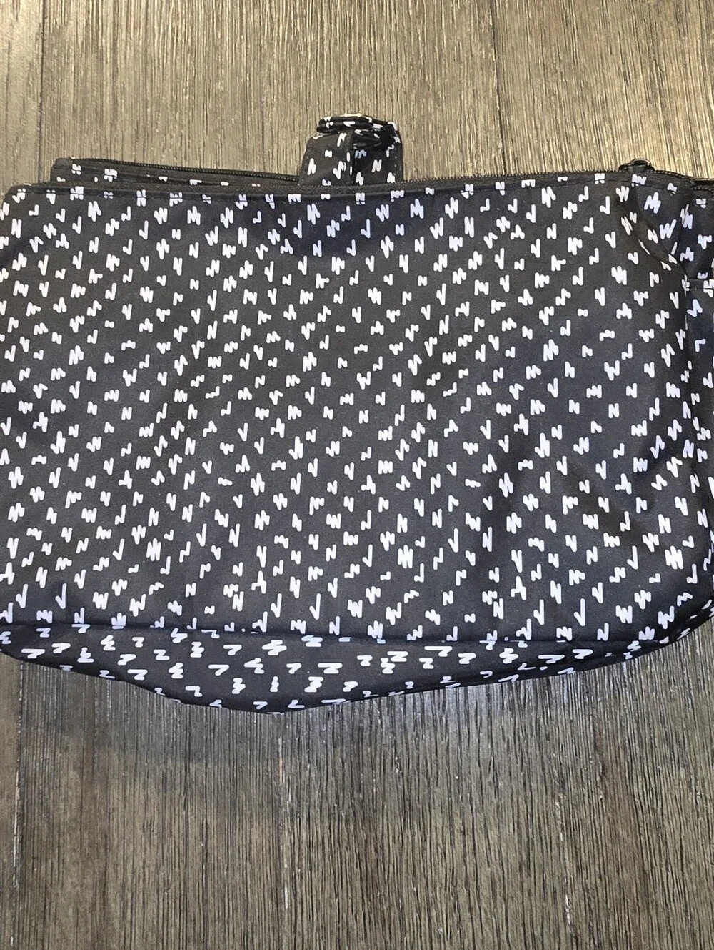 Thirty One Black/white Make Up Travel Bag